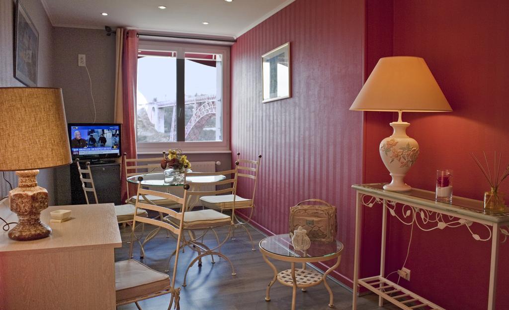 Logis Hotel Beau Site Loubaresse  Ngoại thất bức ảnh